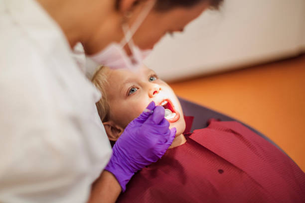 Best Dentist for Tooth Abscess  in Graceville, FL